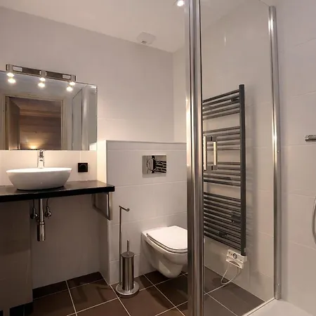 Appartement Superbe Duplex A - 3 Chambres, Parking, Wifi - Fr-1-575-107 *